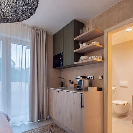 Hranicna S Privatnim Wellness Aparthotel 3*