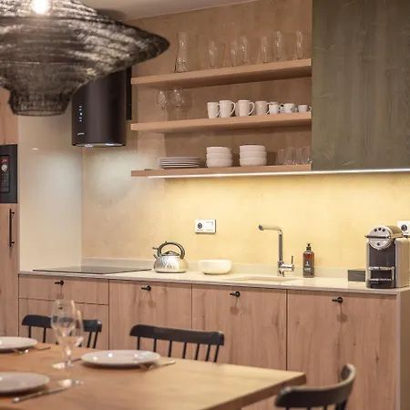 Hranicna S Privatnim Wellness Aparthotel