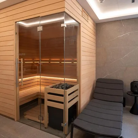 Aparthotel Hranicna S Privatnim Wellness 3*